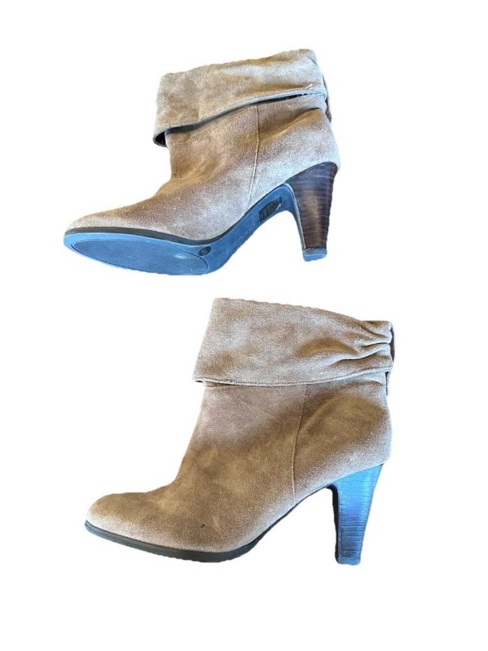 BCBG Generation Women's Size 7.5 Tan Suede Ankle Heel Boots Booties NWOT